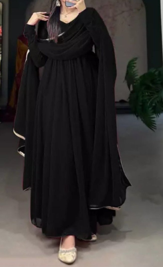Robe Noire et Or 2 pièces