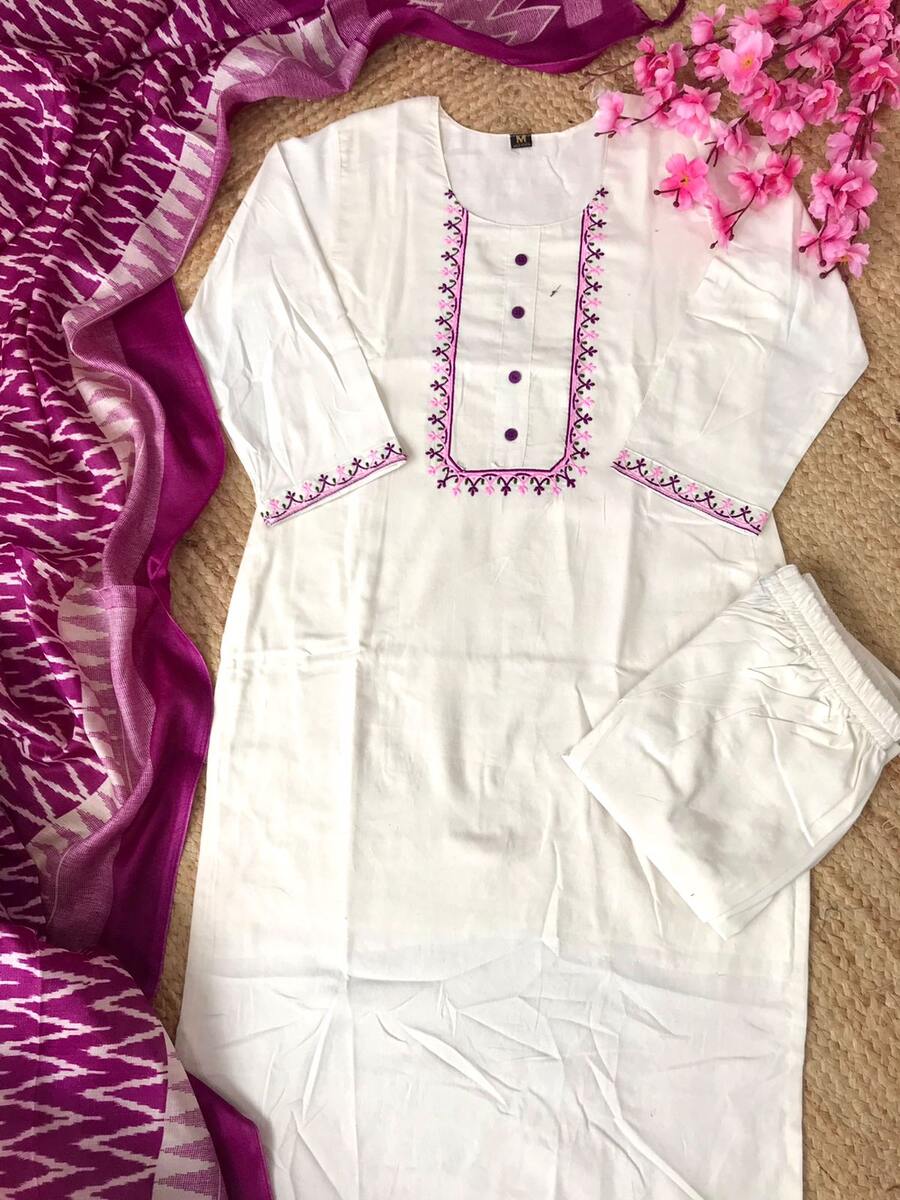 Kurta Blanc Rose Dupatta