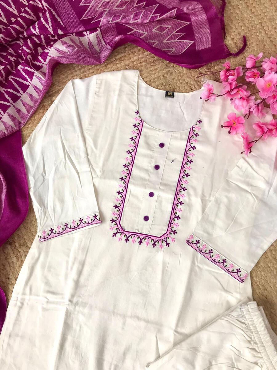 Kurta Blanc Rose Dupatta