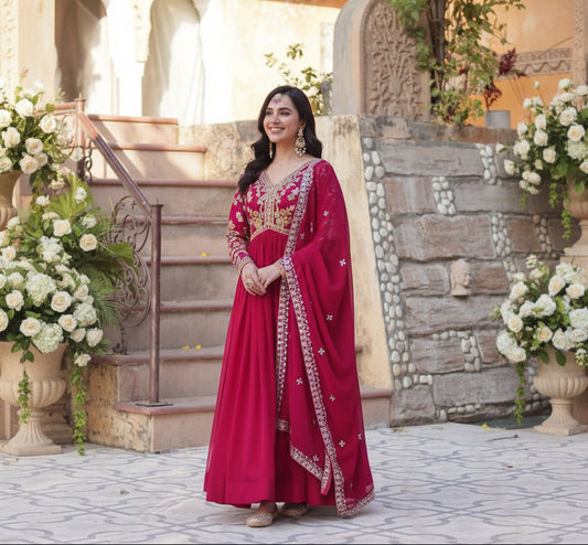 Robe Fuchsia avec Dupatta